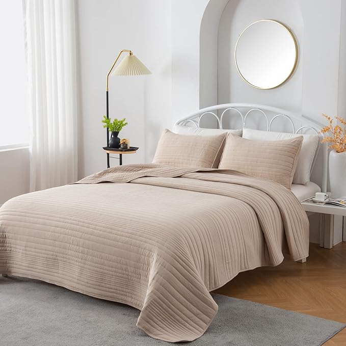 Market & Place Quilt Set Twin Size Taupe | Lightweight Ultra Soft Microfiber Bedspread | 2 Piece Twin Coverlet for All Season | Parker Collection (Twin, Taupe)