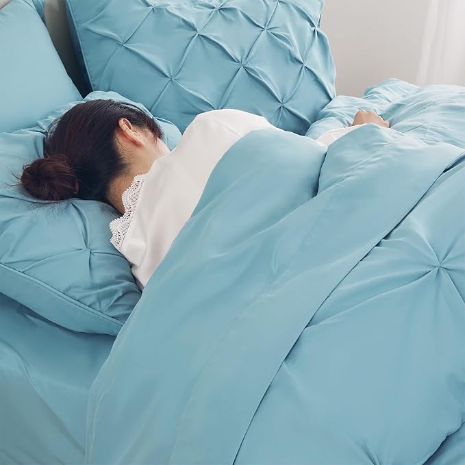 Fluffy Comforter Queen Set, 7 Pieces Pinch Pleat Design Bedding Set, Down Alternative Comforter with 2 Pillow Shams, 2 Pillowcases, 1 Flat Sheet, 1 Fitted Sheet (Stone Blue Pinch Pleat, Queen)