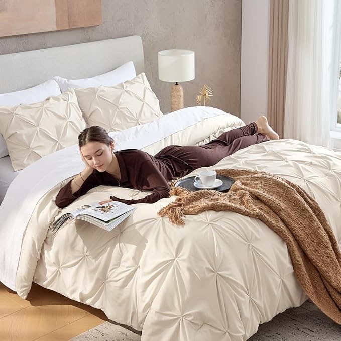 Andency Beige Comforter Set Oversized Queen(98x98Inch), 3 Pieces Comforter for Girls Kids, Soft Microfiber Pinch Pleat Comforter Set, All Season Lightweight Bedding Set