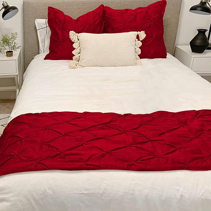 Bed Runner Set - 100% Pure Cotton 800 Thread Count - Luxury 1 Pinch Pleated Bed Runner and 4 Pillow Cover - 5 Piece Pinch Pleated Bed Runner Set Queen, Red