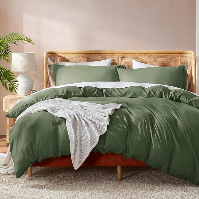 Nestl Queen Duvet Cover Set with Comforter Insert - Olive Green 4 Piece 90x90 Duvet Cover & 2 Pillow Shams with White Quilted Down Alternative Comforter, Ultra Soft, All Season