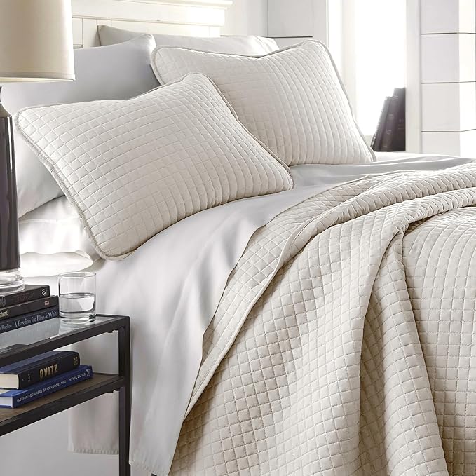 Southshore Fine Living, Inc. King Quilt Bedding Set, Quilted Comforter, Coverlet Bed Spread for California Kings, Luxury Bedding King Quilt Set, Lightweight Quilted Bedspread w/Shams, Bone