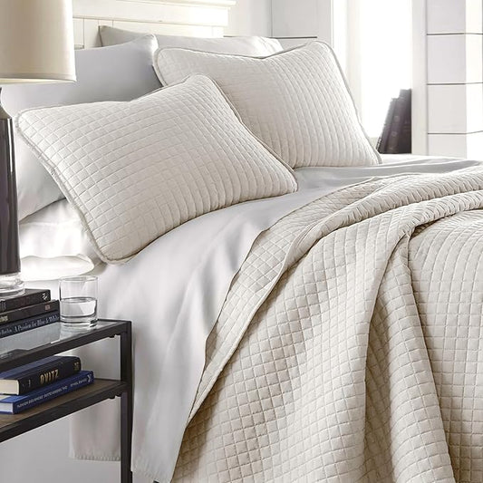 Southshore Fine Living, Inc. King Quilt Bedding Set, Quilted Comforter, Coverlet Bed Spread for California Kings, Luxury Bedding King Quilt Set, Lightweight Quilted Bedspread w/Shams, Bone