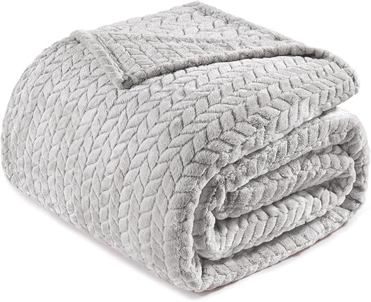 Exclusivo Mezcla Fleece King Size Blanket for Bed, 90x104 Inches Soft Cozy Jacquard Flannel Blankets, Lightweight Fuzzy Plush Warm for Women, Light Grey
