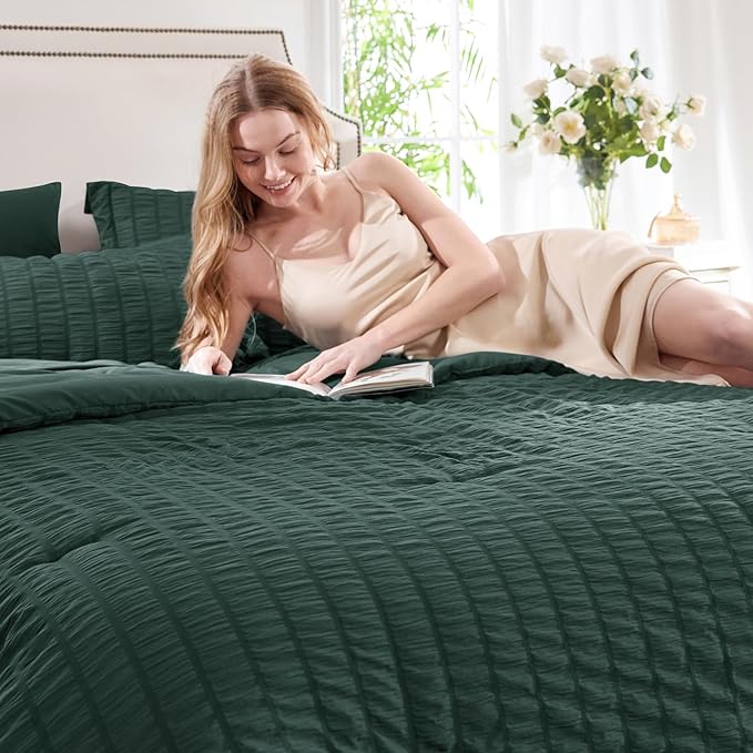 CozyLux Twin Comforter Set with Sheets 5 Pieces, Forest Green Seersucker Textured Bed in a Bag, Luxury Soft Bedding Set with Down Alternative Comforter, Sheets, Pillowcases & Shams for All Seasons