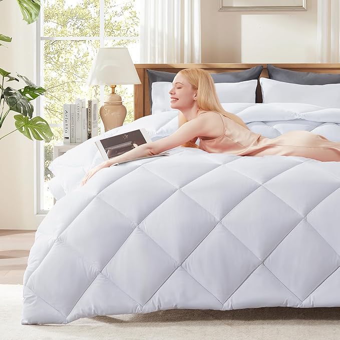Decroom Lightweight Twin Comforter Set with 1 Pillow Sham - 2 Pieces Set - Quilted Down Alternative Comforter/Duvet Insert for All Season - White - Twin/Twin XL Size