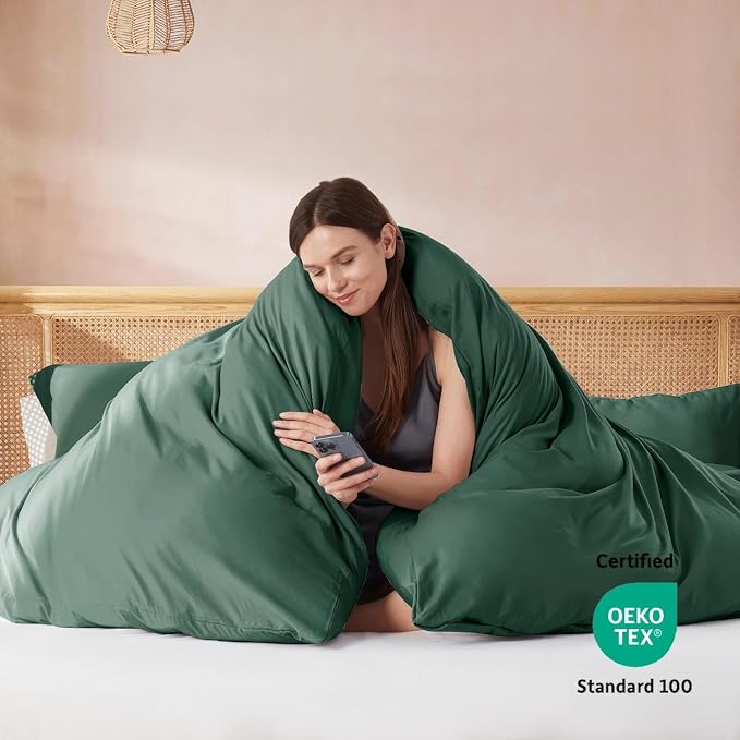Nestl Queen Duvet Cover Set with Comforter Insert - Forest Green 4 Piece 90x90 Duvet Cover & 2 Pillow Shams with White Quilted Down Alternative Comforter, Ultra Soft, All Season