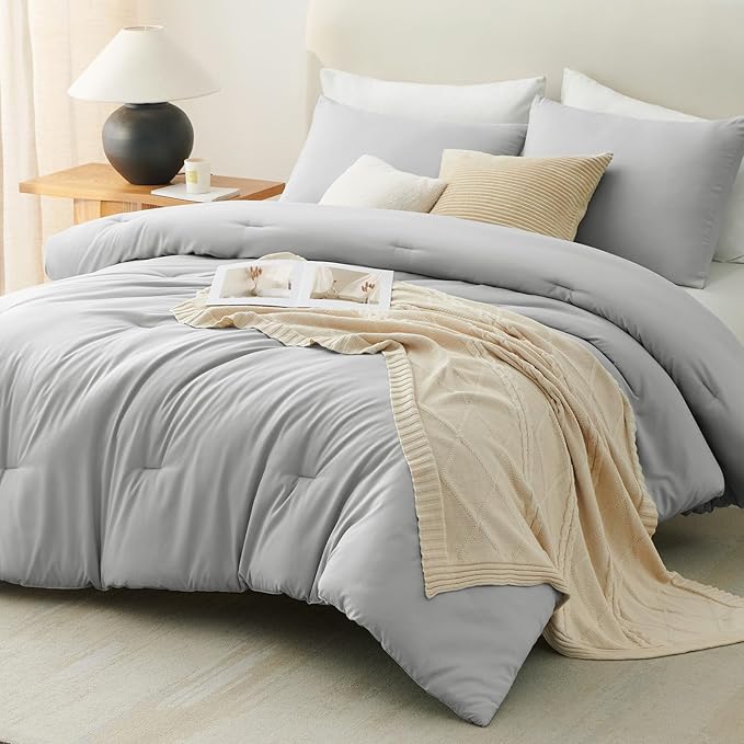 CozyLux Light Grey King Size Comforter Set, 3 Pieces Light Gray Solid Breathable Quilted Bedding Sets, Luxury Fluffy Soft Bed Set with Down Alternative Comforter and 2 Pillowcases for All Season
