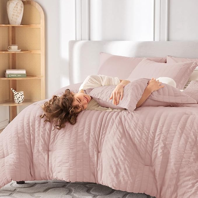 MUXHOMO 7 Pieces California King Comforter Set, Seersucker Bed in a Bag Cal King Size, All Season Luxury Bedding Set with Comforter, Flat Sheet, Fitted Sheet, Pillowcases & Shams, Rose Gold