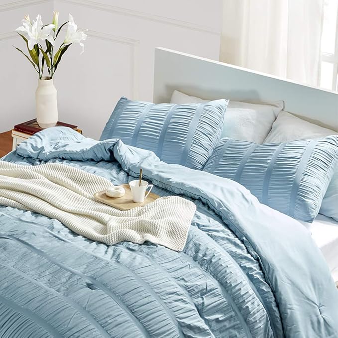 SLEEP ZONE Luxury Seersucker King Size Comforter Set 3-Piece, Soft & Lightweight Down Alternative Duvet Insert with Pillow Sham Cooling for Summer, Blue
