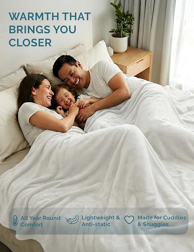 Casa Platino Fleece Blanket Queen Size – 300 GSM White Fleece Throw for Bed or Couch – Soft Cozy Warm Holiday Bed Blanket for Winter, Fuzzy Plush Elegant Gifts for Men & Women - 90x90 Inch