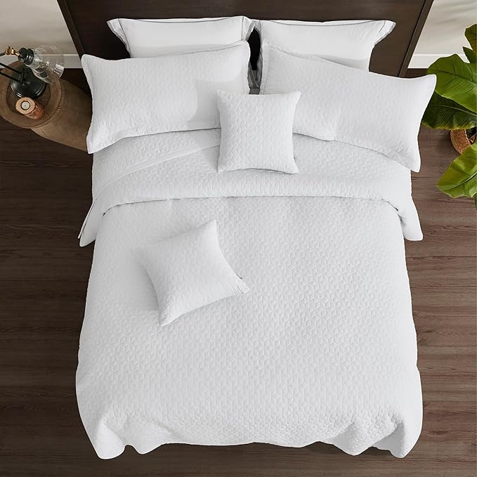 Oversized King Bedspread 128x120 Extra Wide, Modern & Contemporary Look, Lightweight Bedding Cover, Reversible, 5 Piece, 100% Microfiber, Pure White