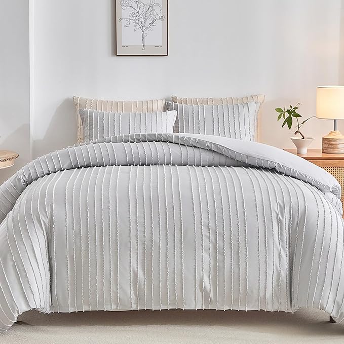 WARMDERN Light Grey Tufted Duvet Cover Set Queen Size, Striped Textured Duvet Cover Boho Bedding Set, 3 Pcs Ultra Soft Washed Microfiber Duvet Cover with Zipper Closure (Queen, Light Grey)