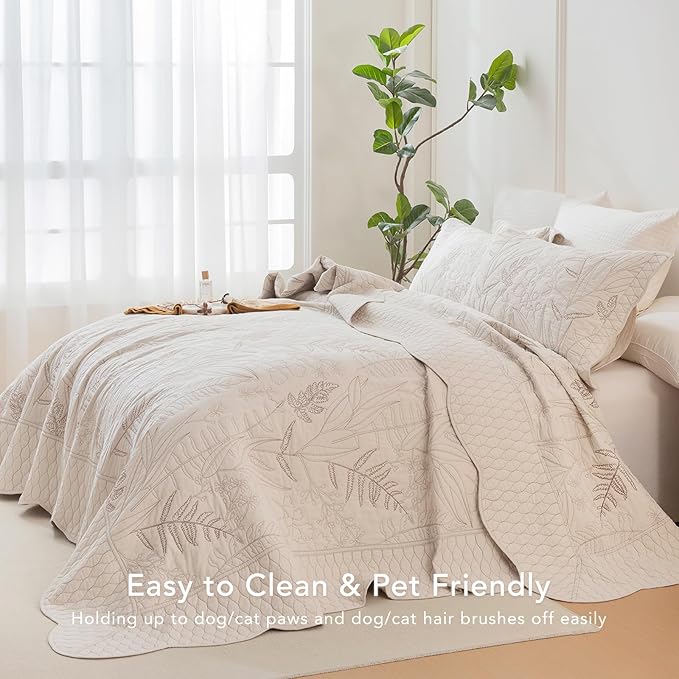 Lady Ann Oversized King Quilt Set 128x120, 3Pcs Botanical Leaves Print Bedspread Sets, Soft Lightweight Extra Large Wheat Coverlet, All-Season Bedding Comforter