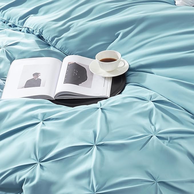 Fluffy Comforter Queen Set, 7 Pieces Pinch Pleat Design Bedding Set, Down Alternative Comforter with 2 Pillow Shams, 2 Pillowcases, 1 Flat Sheet, 1 Fitted Sheet (Stone Blue Pinch Pleat, Queen)