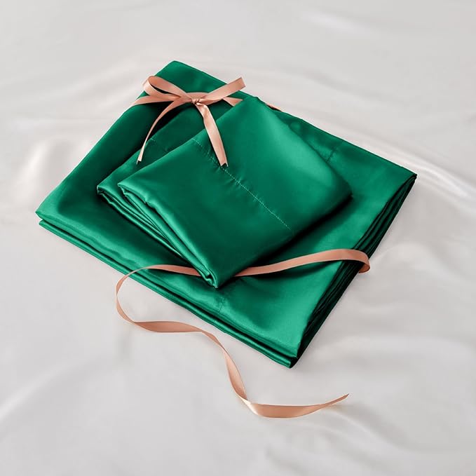 BEDELITE Satin Sheets Twin Size Bed Set, Luxury Soft Dark Green Silky Sheets for Hair and Skin, Similar to Silk Bed Sheets Set 3 Pieces with 1 Deep Pocket Fitted Sheet, 1 Flat Sheet, and 1 Pillowcase