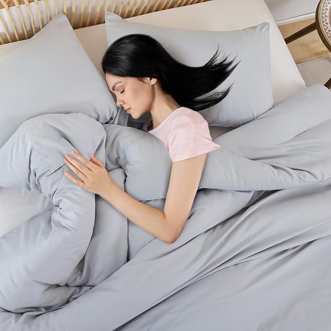 ROSGONIA Gray Comforter Set Queen, 3pcs(1 Boho Light Grey Comforter & 2 Pillowcases) All Season Soft Bedding Lightweight Bedspread Blanket Quilt