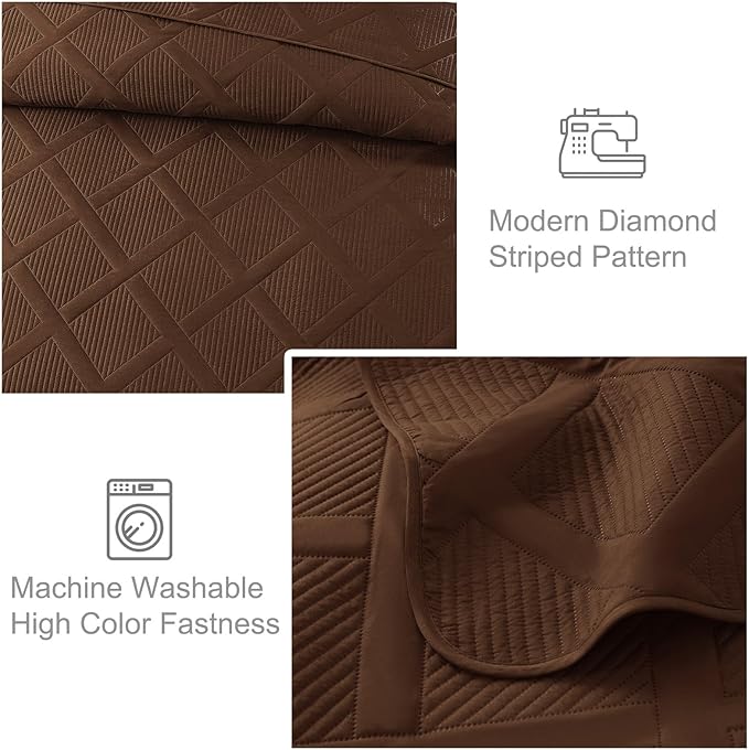 Exclusivo Mezcla Oversized King Quilt Set- Brown Cal King Quilts Bedding Set with 2 Pillow Shams, Modern Bedspread with Striped Pattern, Soft Lightweight Bedspreads Coverlets for All Seasons