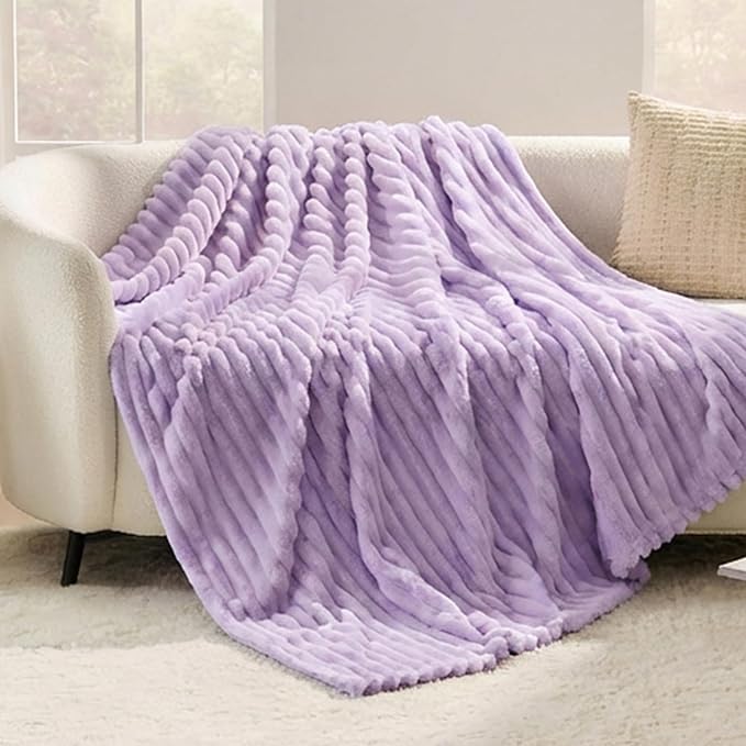 Light Purple Fleece Twin Size Blanket for Bed, Super Soft Cozy Blanket for Home Decor, Perfect Cozy Gifts for Women Men Gifts, Lightweight All Season Bed Blanket, 60x80 Inches