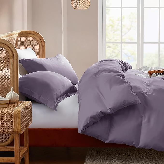 Nestl Queen Duvet Cover Set with Comforter Insert - Grayish Purple 4 Piece 90x90 Duvet Cover & 2 Pillow Shams with White Quilted Down Alternative Comforter, Ultra Soft, All Season