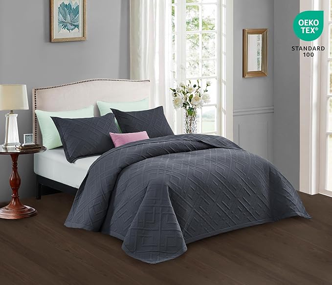 CHIXIN Quilt King Size - Geometric Pattern Bedspread Coverlet Set - Modern & Contemporary Style Bedding Cover, Ultrasonic Quilting, Reversible, Lightweight, 4 Piece, Dark Grey