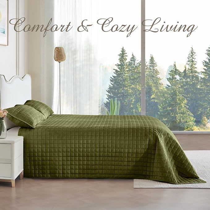 Luxury Velvet Quilt Set King Size, Comforter Set with Pillow Shams, Soft Lightweight Bedspread Coverlet Bedding Sets for All Seasons, Dark Green