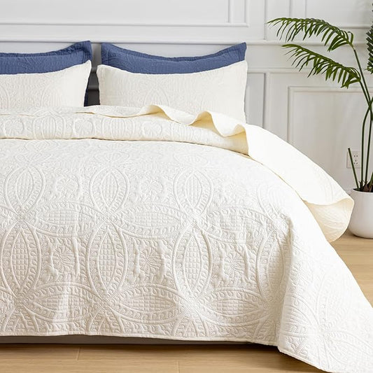 SheRest King Quilt Bedding Set - Soft Breathable Bed Quilt, Modern Style Embossed Bedspreads, Lightweight Microfiber Reversible Coverlet for All Seasons, Cream, 3 Pieces (1 Quilt,2 Pillow Shams)