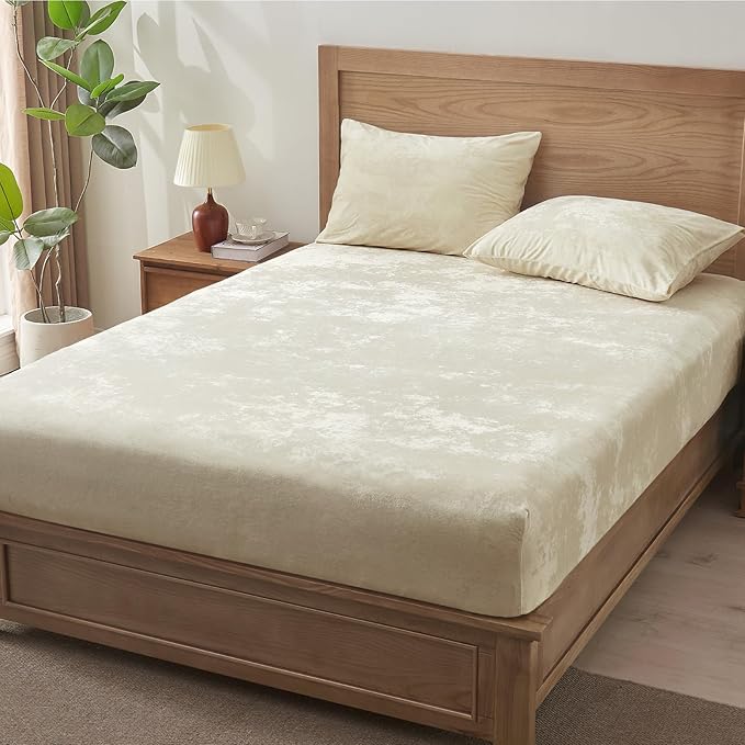 BEDELITE Velvet Fitted Sheet and Pillowcases Set, Luxury Soft Fuzzy Bottom Sheet with Reinforced Elastic Corner Straps, Deep Pocket up to 15 Inch, 1 Fitted Sheet and 2 Pillowcases (Queen, Cream)