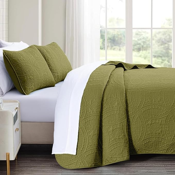 akkialla Twin Quilt Set,Olive Green Lightweight Bedspread with Coin Pattern, Soft Microfiber Coverlet for All Seasons, Elegant Modern Home Style (1 Quilt, 1 Pillow Sham)