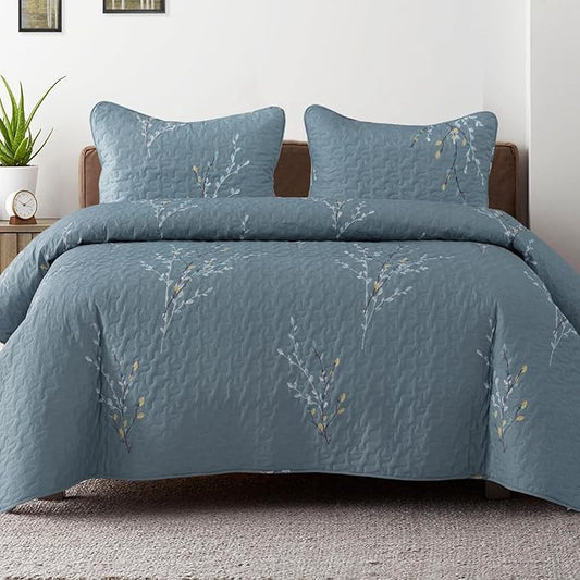 Exclusivo Mezcla Reversible Boho Quilts King Size, Blue Bedspreads Lightweight Coverlet All Season Flowers Quilt Bedding Set with Printed Floral Pattern (1 Quilt, 2 Pillow Shams)
