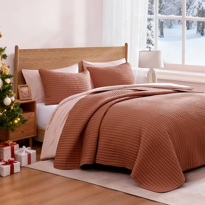 WRENSONGE Queen Quilt-3 Pieces Lightweight Autumn Leaf Fall Bedspreads Queen Size Quilt Bedding Set for All Season, Soft Coverlet with 2 Pillow Shams Suitable for Bed & Couch