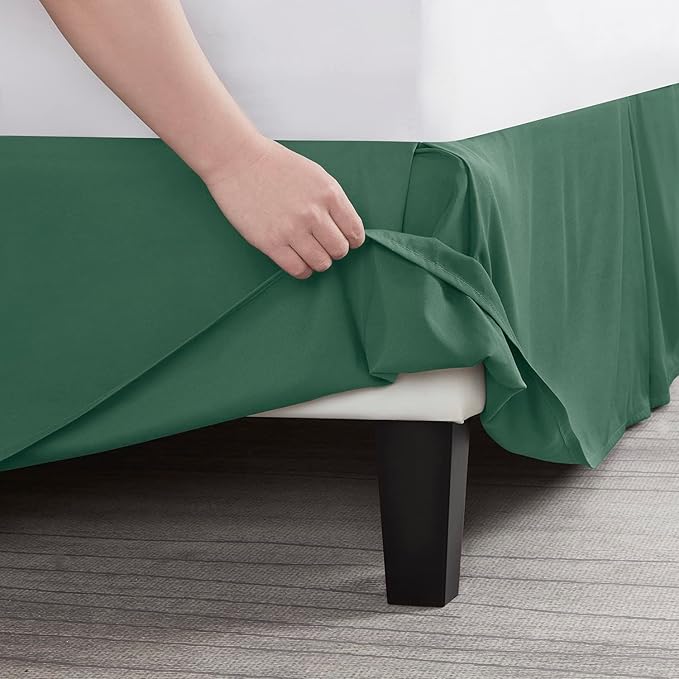 Nestl Hunter Green Bed Skirt Queen Size - Queen Bed Skirt 14 Inch Drop - Brushed Microfiber Bed Skirts - Hotel Quality Pleated Bed Skirt - Shrinkage & Fade Resistant