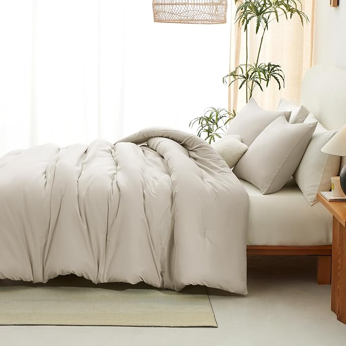 CozyLux Oatmeal Queen Comforter Set, 3 Pieces Solid Breathable Quilted Style Bedding Sets, Luxury Soft Fluffy Bed Set with Down Alternative Comforter for All Season (1 Comforter & 2 Pillowcases)