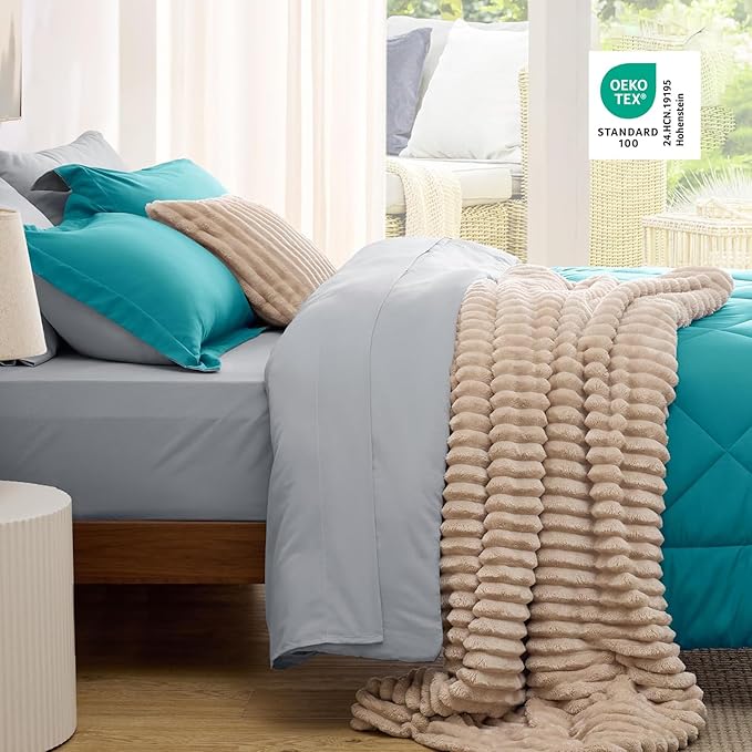 Bedsure Queen Comforter Set - 7 Pieces Reversible Teal Bedding, Queen Size Bed Set for All Seasons, Bed in a Bag with Down Alternative Comforter, Sheets, Pillowcases & Shams