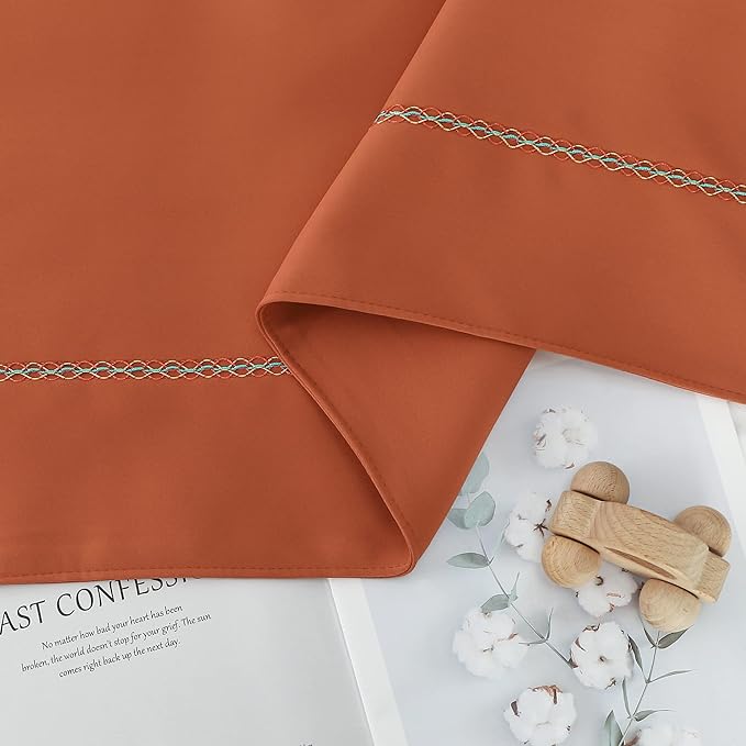 Bed Runner 260 x 50 cm for King Size Bed, Bed Throws for Foot of Bed, Burnt Orange Bed Runner Bedding Scarves Decorations for Bedroom Hotel Wedding Room