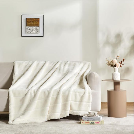 Sophia & William Throw Blanket for Couch Sofa(50x60 Inches) - Faux Fur Throw Soft Cozy, Gifts for Women, Cream