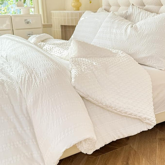 Boho Comforter Set King Size Striped Pleats Bohemian Seersucker Bedding Set All Season Soft Cozy 3 Pieces Quilt with 2 Pillowcases(104"X90" White)