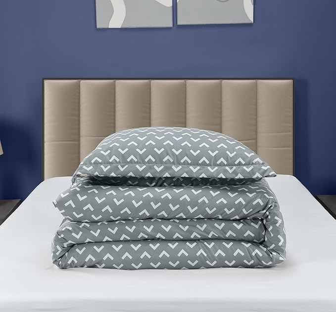 Utopia Bedding - Comforter Set with 2 Pillow Shams - 3 Pieces Bedding Comforter Sets - Down Alternative Comforter - Soft and Comfortable - Machine Washable, Arrow White, Queen