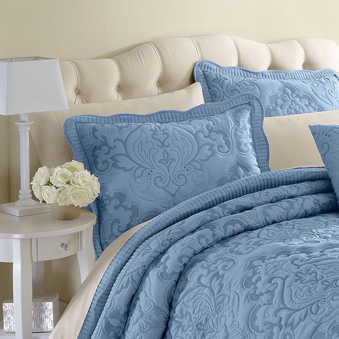 BrylaneHome Bedding Lightweight All Season Modern Amelia Quilted Damask Oversized Ultra Soft Bedspread - King, Pale Rose
