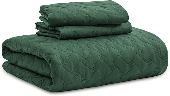 Bedsure Quilts California King Size - Lightweight Bedspreads Cal King Size with Basket Weave Pattern, Soft Quilt Bedding, Dark Green Comforter Coverlet for All Seasons (111" x 106")