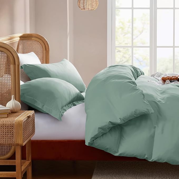 Nestl Full Duvet Cover Set with Comforter Insert - Sage Green 4 Piece 80x90 Duvet Cover & 2 Pillow Shams with White Quilted Down Alternative Comforter, Ultra Soft, All Season