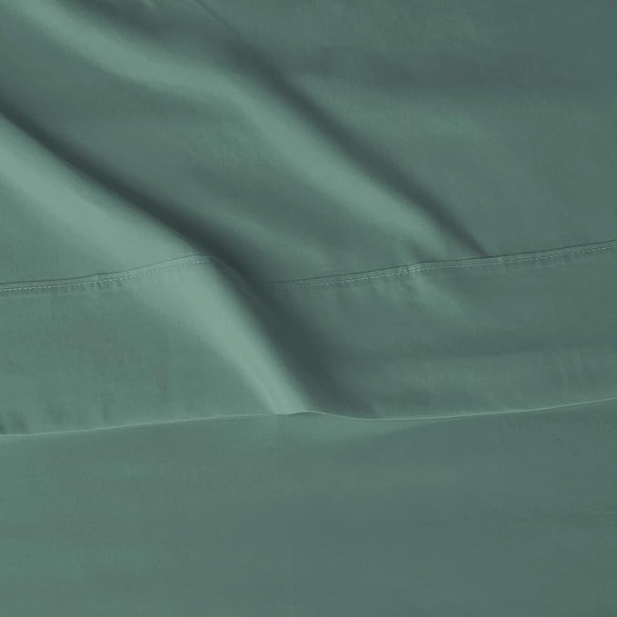 Amazon Basics Lightweight Super Soft, Wrinkle-Free, Breathable Microfiber 4-Piece Bed Sheet Set with 14-Inch Deep Pockets, Full, Emerald Green, Solid
