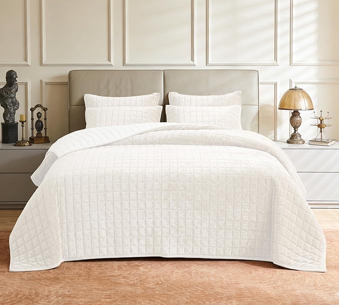 Luxurious Velvet Quilt King Size Set 98" x106" Ultra Soft Bedding Set Quilted Bedspread Coverlet with 2 Matching Pillow Shams for All Seasons,Cream White