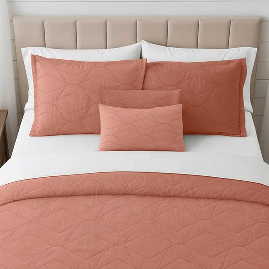 Hearth & Harbor Queen Quilt Set – All-Season Lightweight Bedspread & Coverlet with Pinsonic Weave - 7 Piece Queen Quilt Set with Pillow Shams, Bali Blush - Queen Ellipse