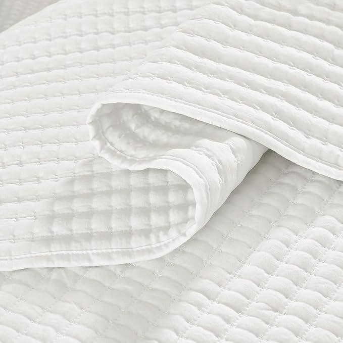 WRENSONGE White King Size Quilt Bedding Sets-3 Pieces Lightweight Bedspreads Summer Coverlet for All Season, Soft King Quilt Bedding Set with 2 Pillow Shams Suitable for Bed, Couch, Quilt Blanket