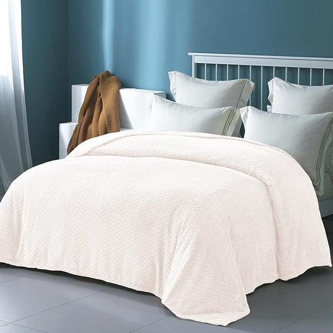 Exclusivo Mezcla Fleece Queen Size Blanket for Bed, 90x90 Inches Soft Cozy Jacquard Flannel Blankets, Lightweight Fuzzy Plush Warm for Women, Off White