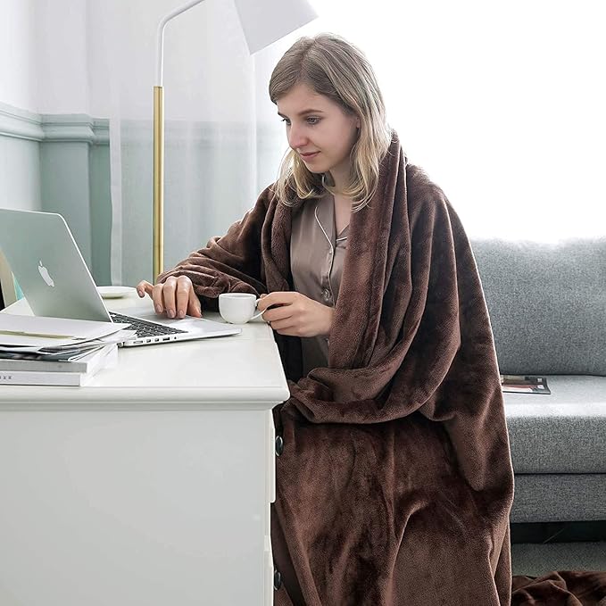 MOONLIGHT20015 Fleece Blanket Queen Size - Super Soft Fuzzy Throw Blanket for Couch and Sofa - Lightweight Luxury 400 GSM Microfiber Fluffy Bed Blankets and Throws, 90 x 90 Inches (Queen, Coffee)
