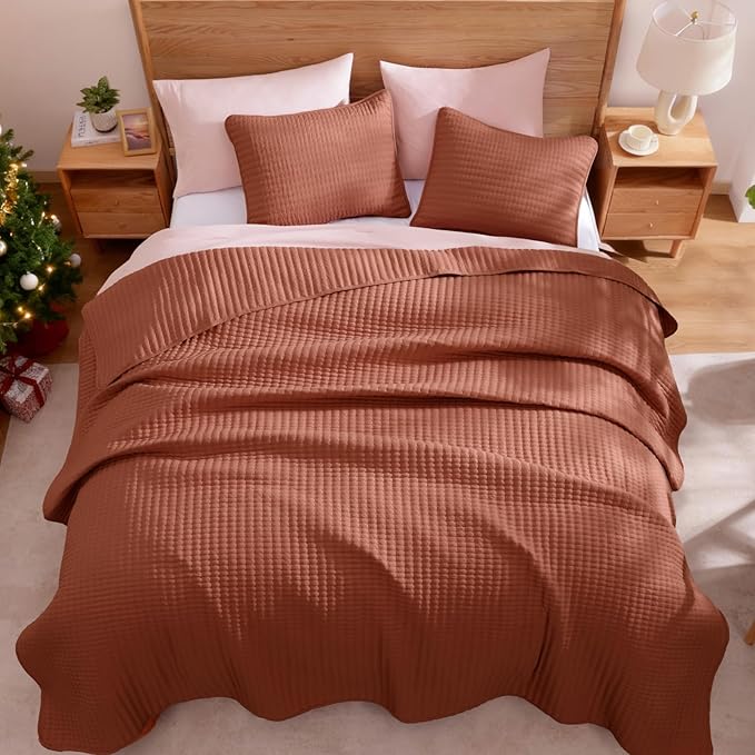 WRENSONGE King Size Quilt-3 Pieces Lightweight Autumn Leaf Fall King Quilt Bedding Set for All Season, Soft Coverlet with 2 Pillow Shams Suitable for Bed & Couch