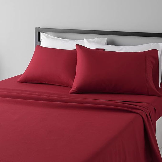 Amazon Basics Breathable Microfiber 4-Piece Bed Sheet Set, Machine Washable, Wrinkle Resistant with 14-Inch Deep Pockets, King, Burgundy, Solid