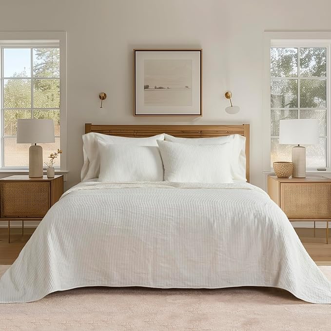 EVERGRACEHOME Cotton Coverlet Set King Size 3 Pieces, Lightweight Soft Ribbed Matelassé Bedspread Quilt Set, Cozy Oversized Quilted Bedding Set with 2 Pillow Shams for All Seasons, Ivory White